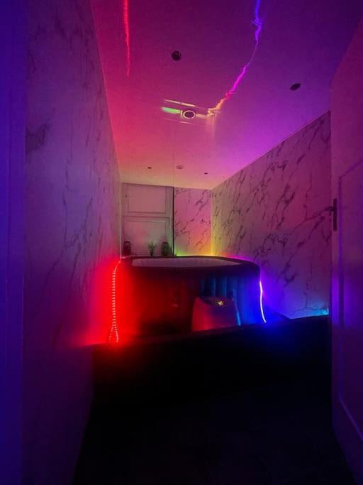 *Luxury 9Ine Lush Jacuzzi Apartment & Balcony* Birmingam Exterior foto